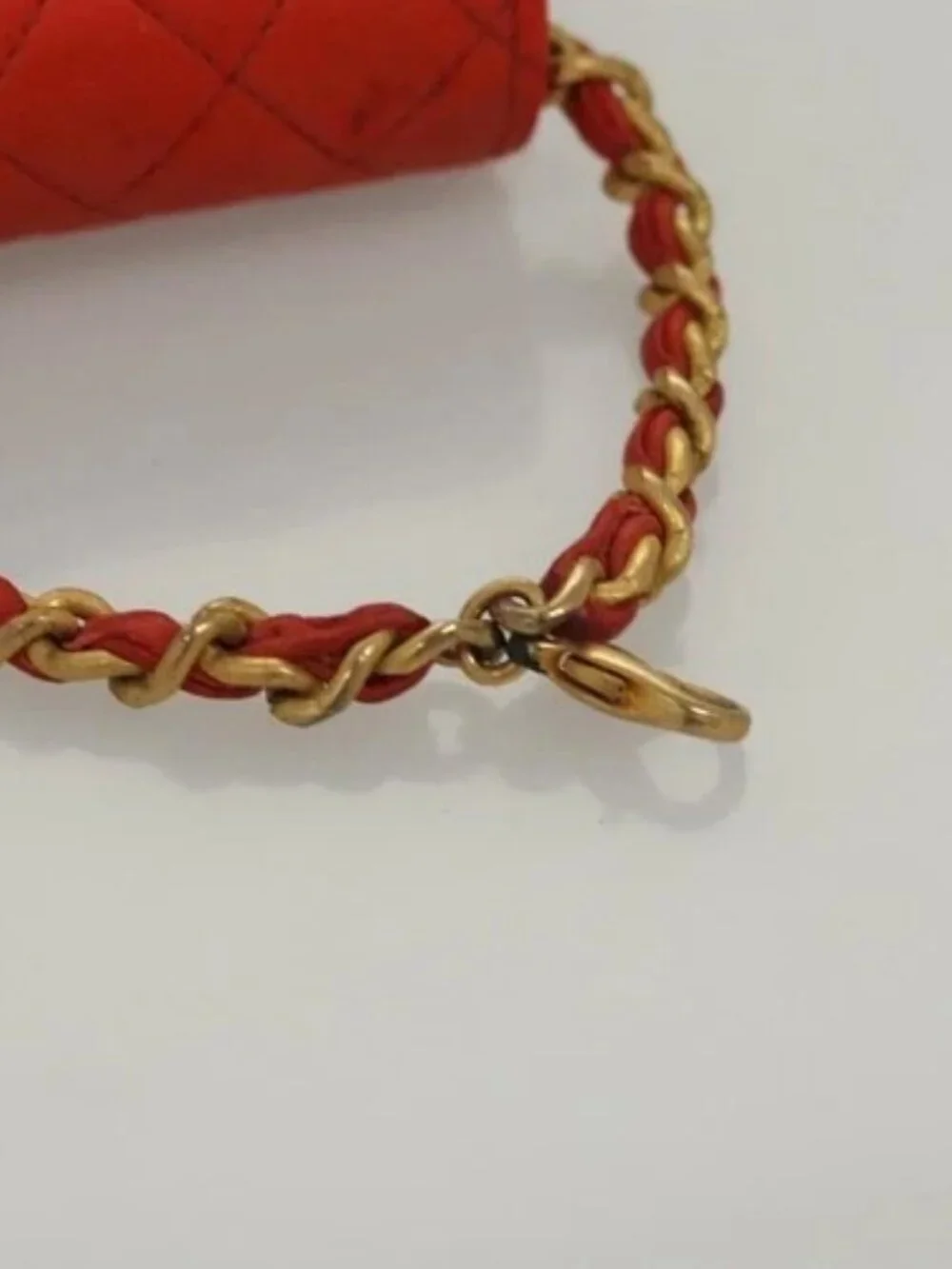 CHANEL brand	chanel color	orange