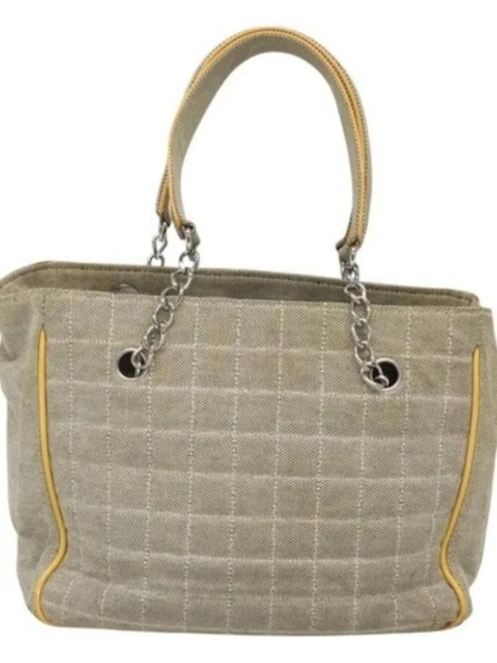 CHANEL brand	chanel color	beige