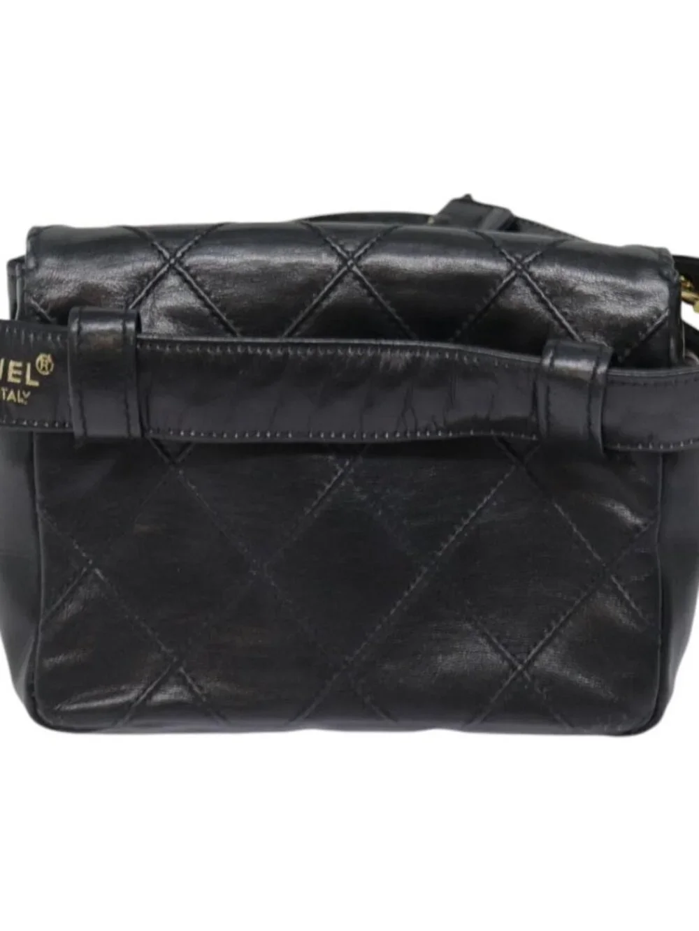 CHANEL we outside	surface：rubbing