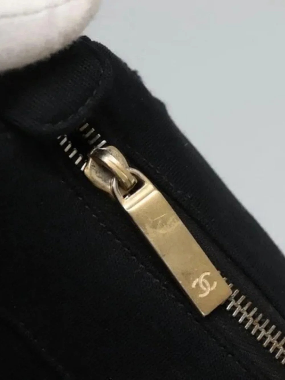 CHANEL brand	chanel color	black