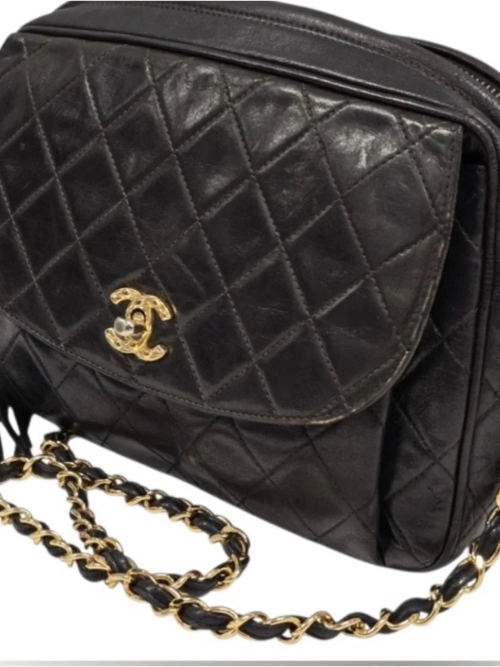 CHANEL Black Quilted Lambskin Shoulder Bag with Gold Chain