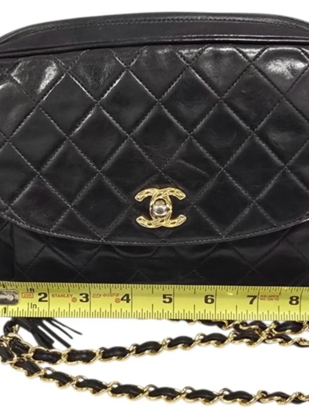 CHANEL Black Quilted Lambskin Shoulder Bag with Gold Chain