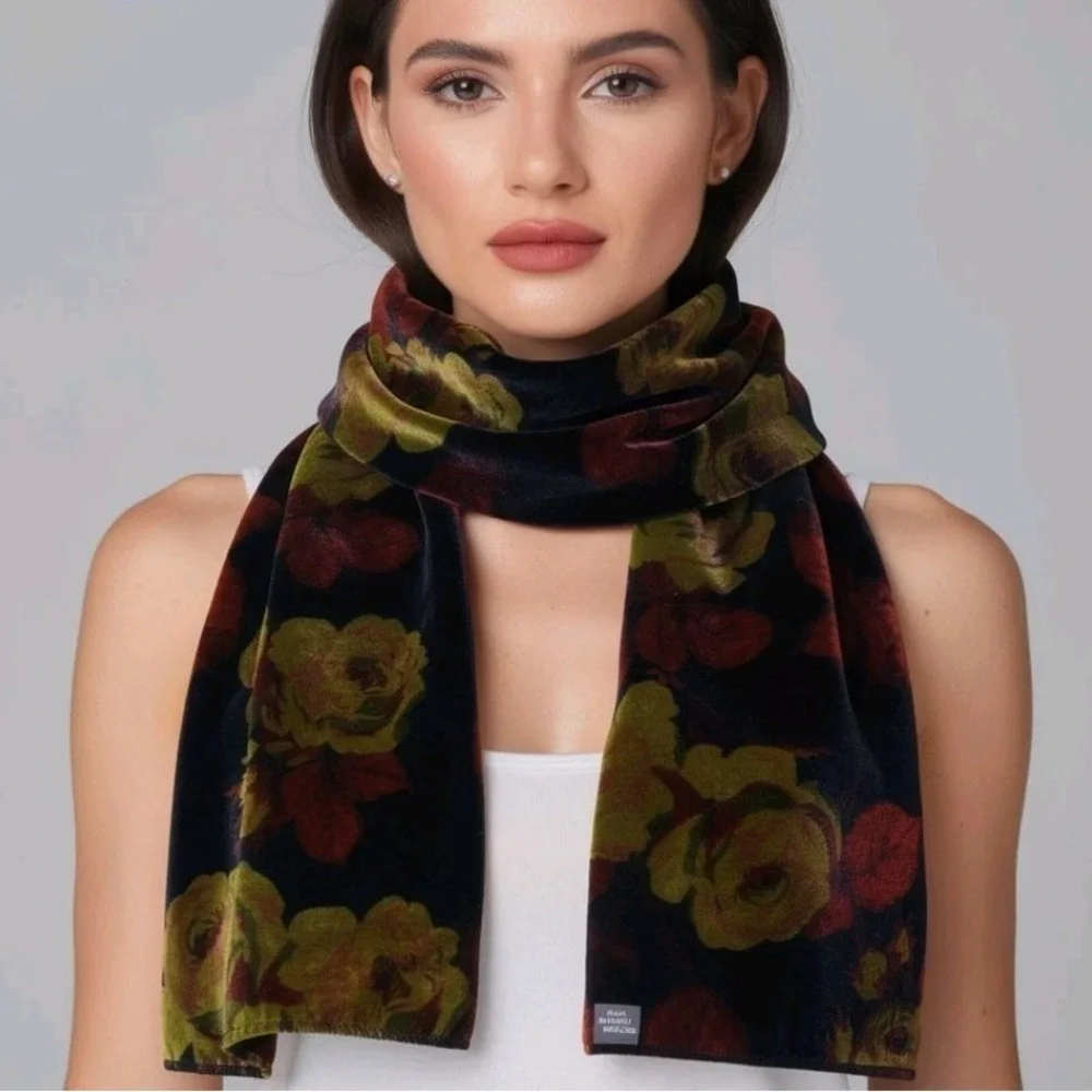 Chelsey by Joseph Womens Velvet Scarf Silk Blend Floral Rose‎ Black Green 56x10