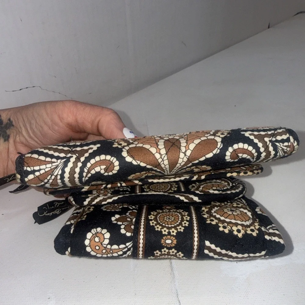 Vera Bradley Caffe Latte Tri Fold Retired Pocket Wallet Lot Of 2 Small & Medium