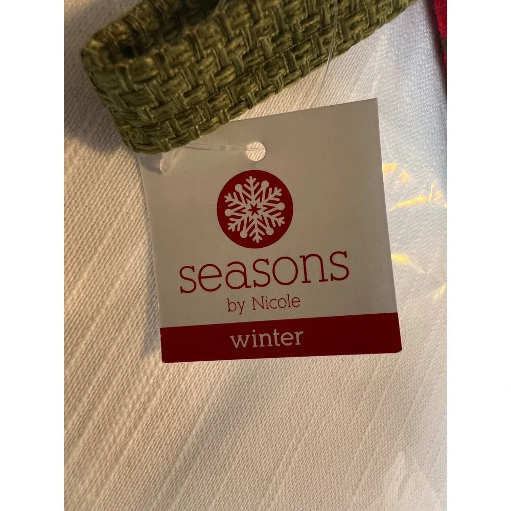 Seasons by Nicole exclusive jingle sturdy
