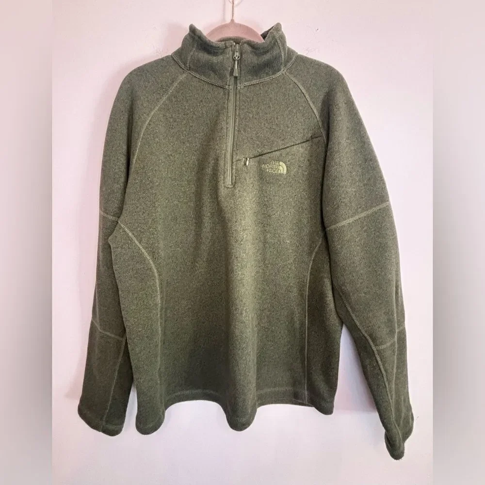 The North face EUC green fleece 1/4 zip up sweatshirt Size medium