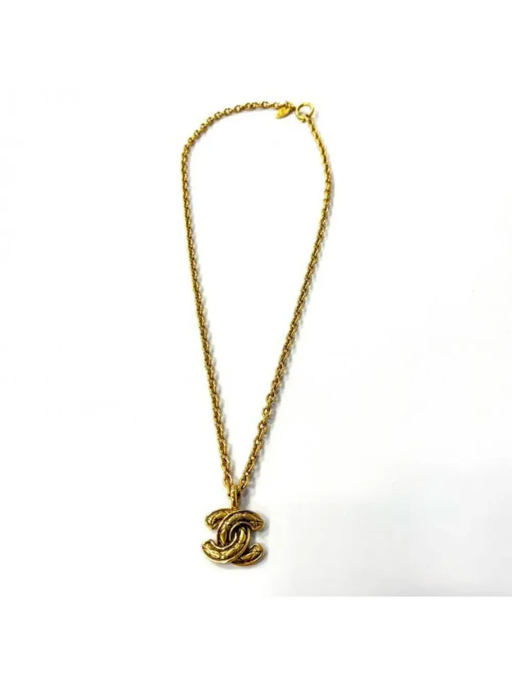 CHANEL elevate your
