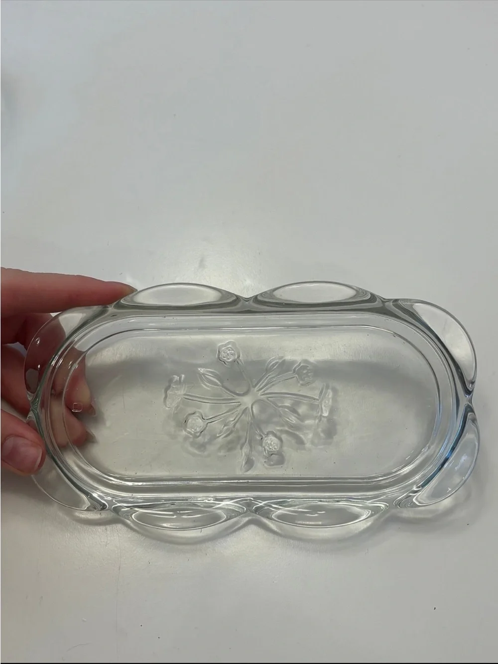 Anchor Hocking Savannah butter dish features a pressed clear glass design flower