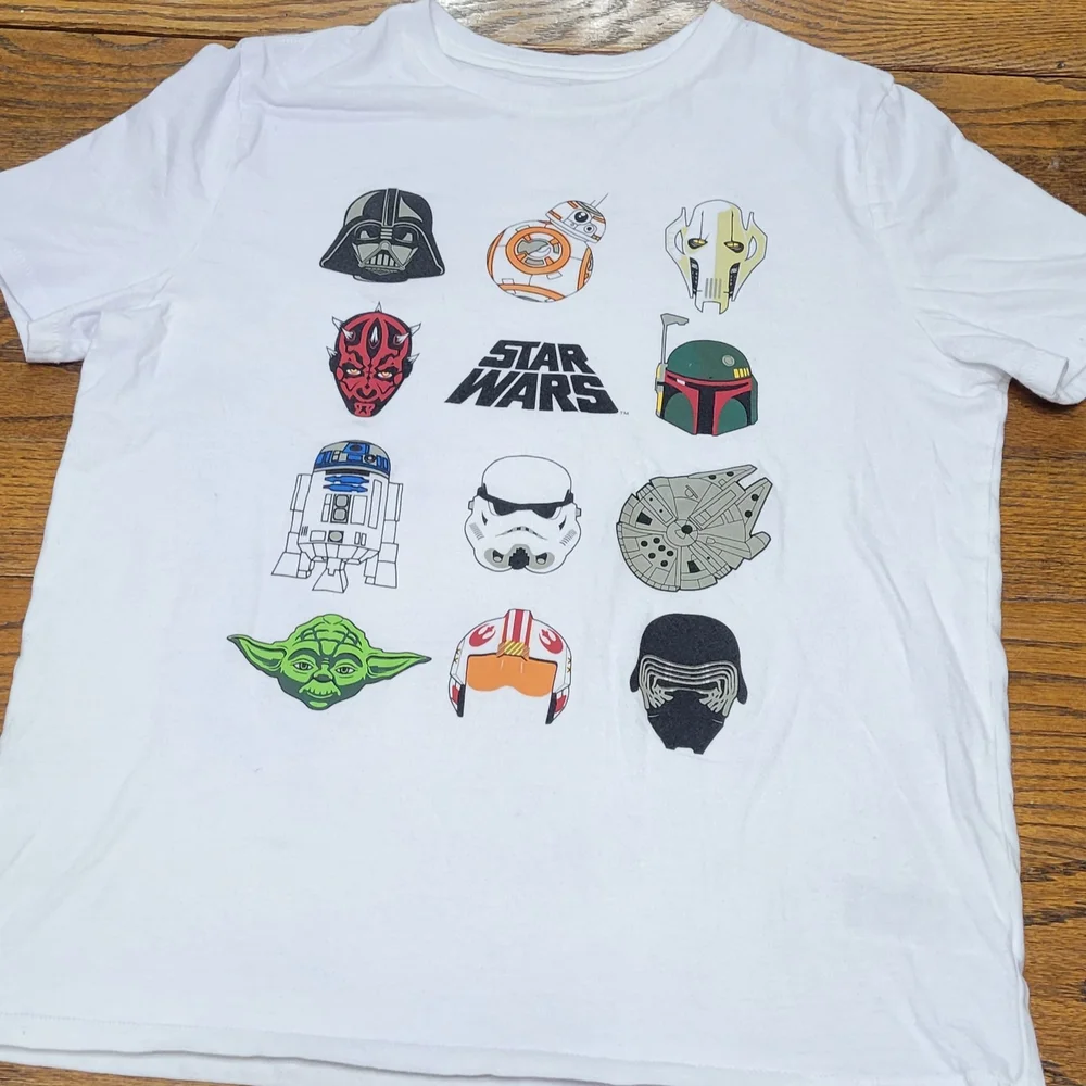 GAP white tee