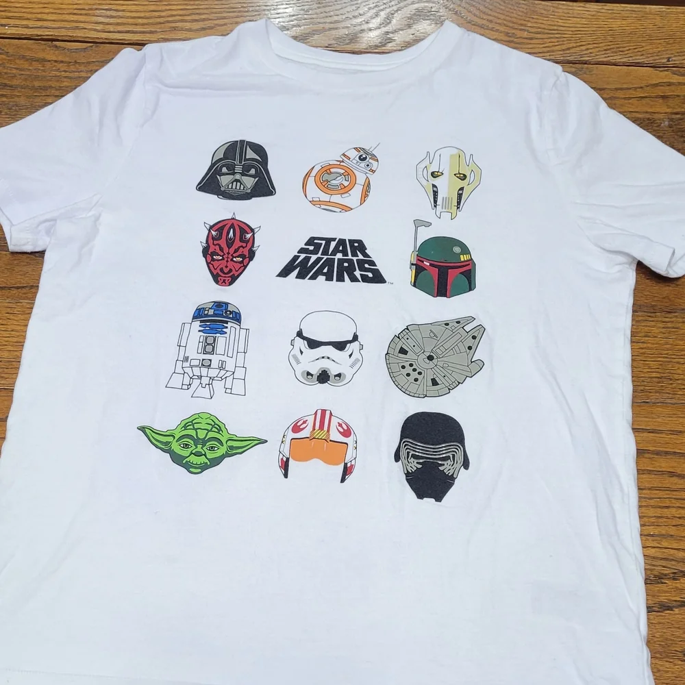 GAP white tee
