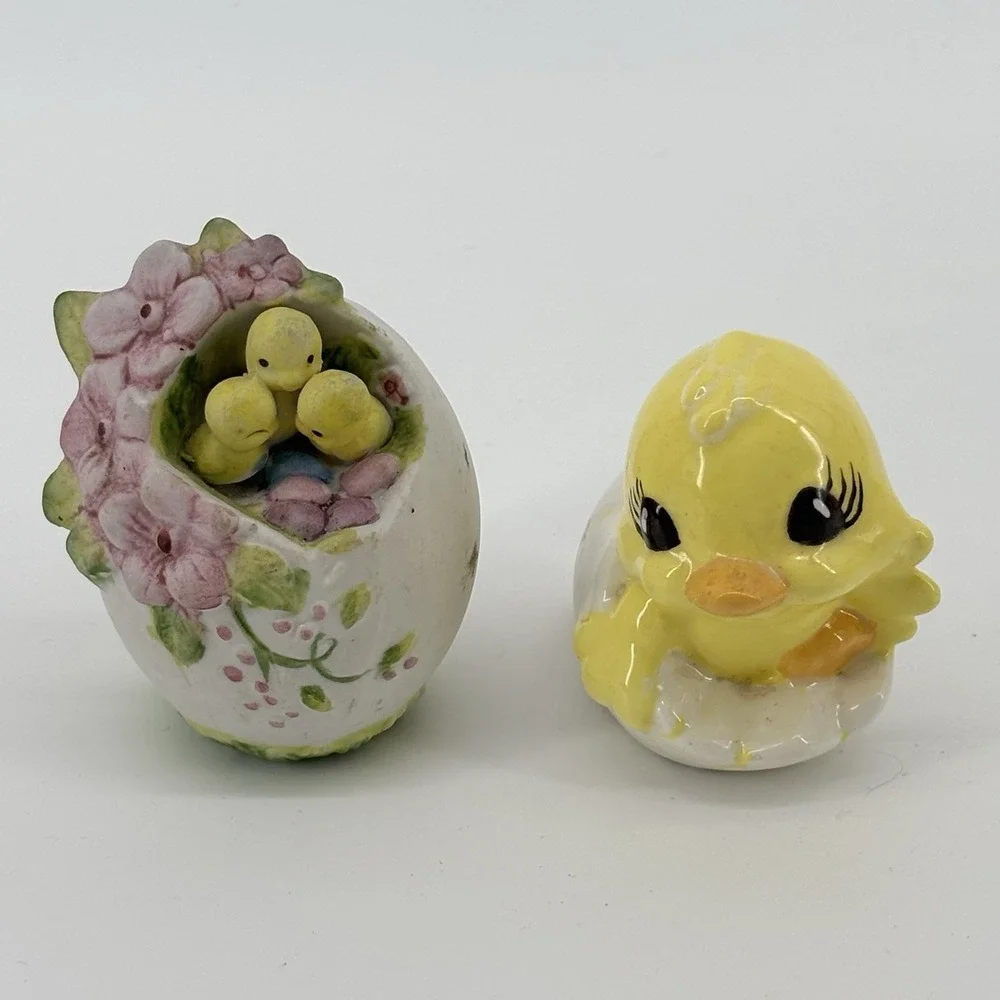 Vtg Bundl Chicks In An Egg And Easter Decor Chick/Duck Hand Painted - Beautiful!