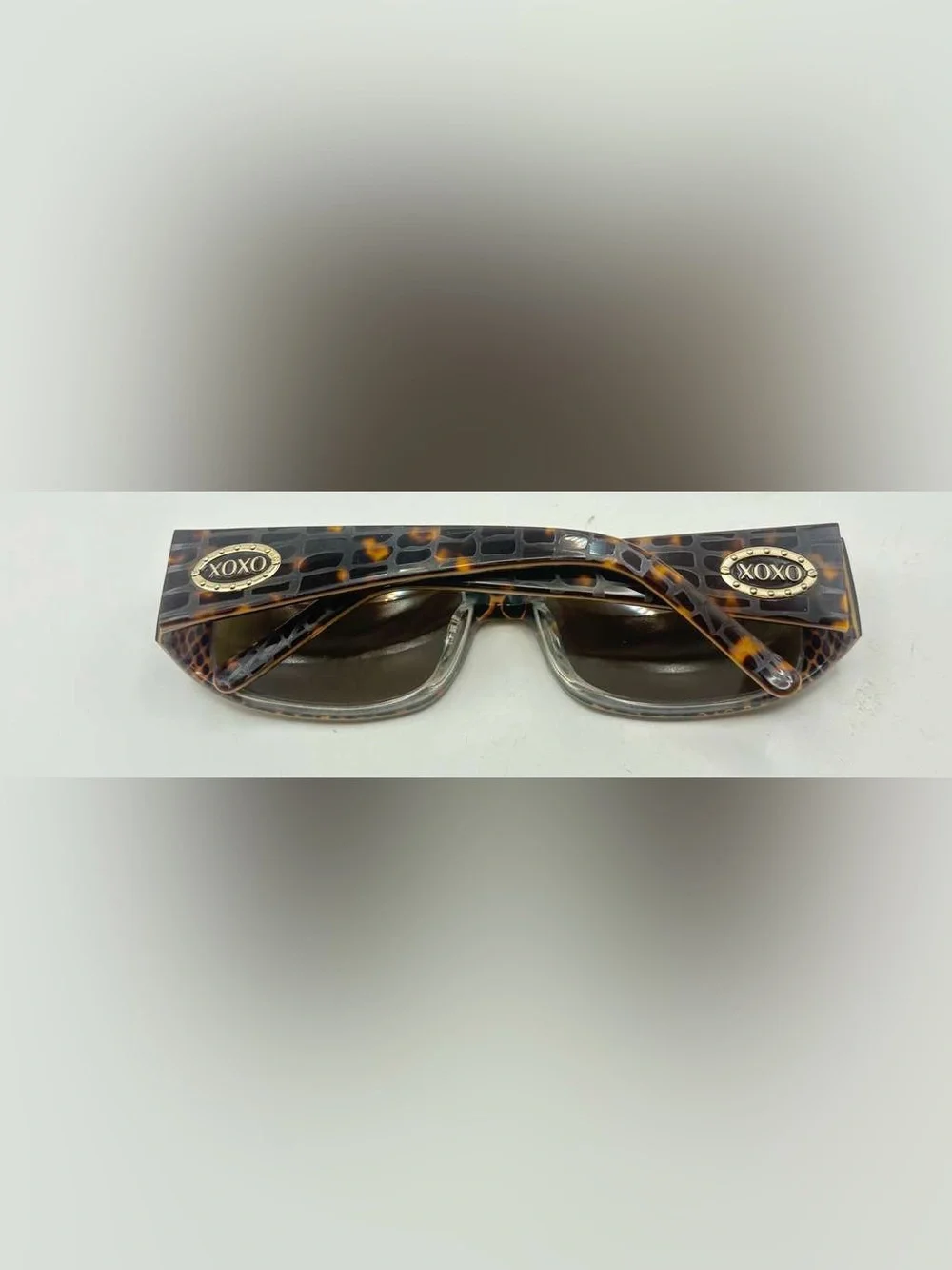 XOXO listing pair
