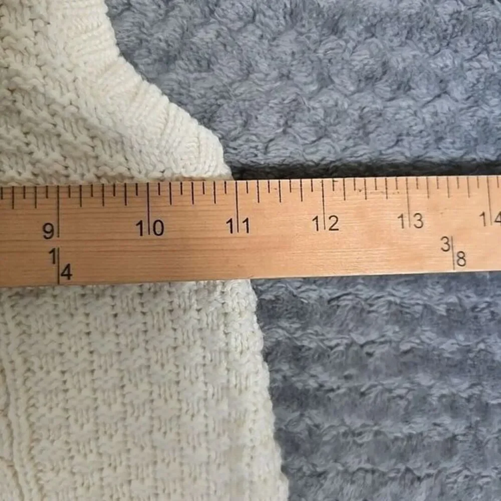 GAP sweater vest