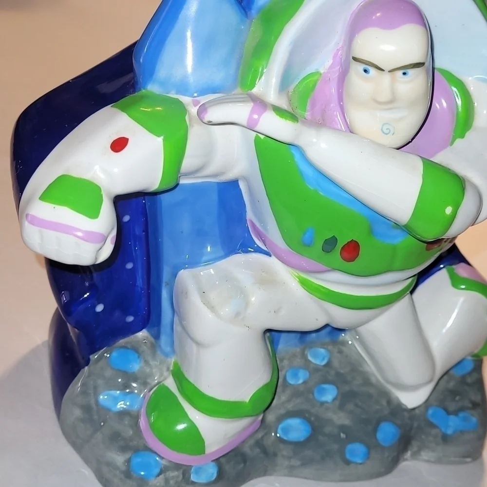 Disney pixar buzz