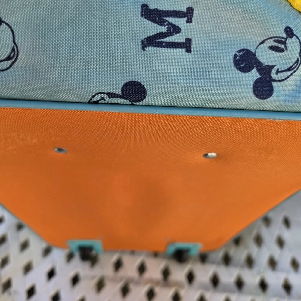 American Tourister this vintage