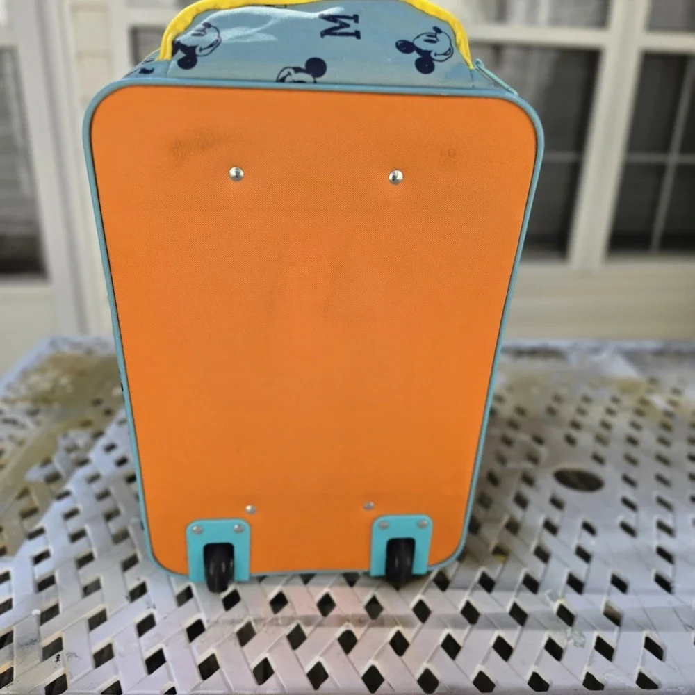 American Tourister this vintage