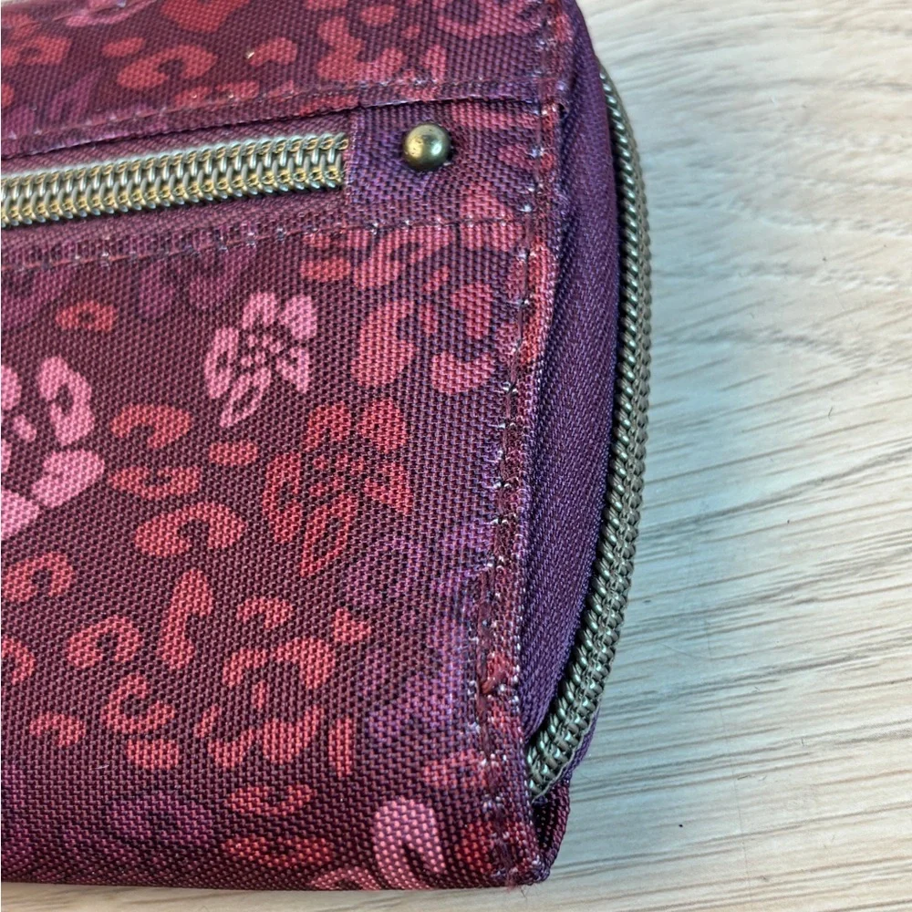 Travelon clear vibrant wallet