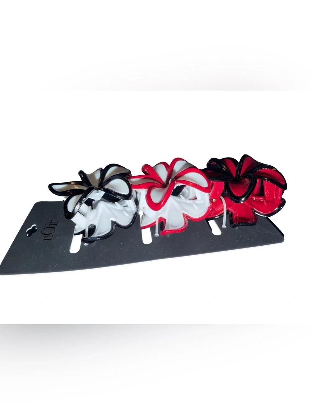 nOir Jewelry set polished