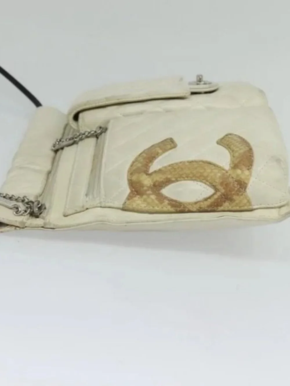 CHANEL Shoulder Bag Lamb Skin White CC Auth BD1411