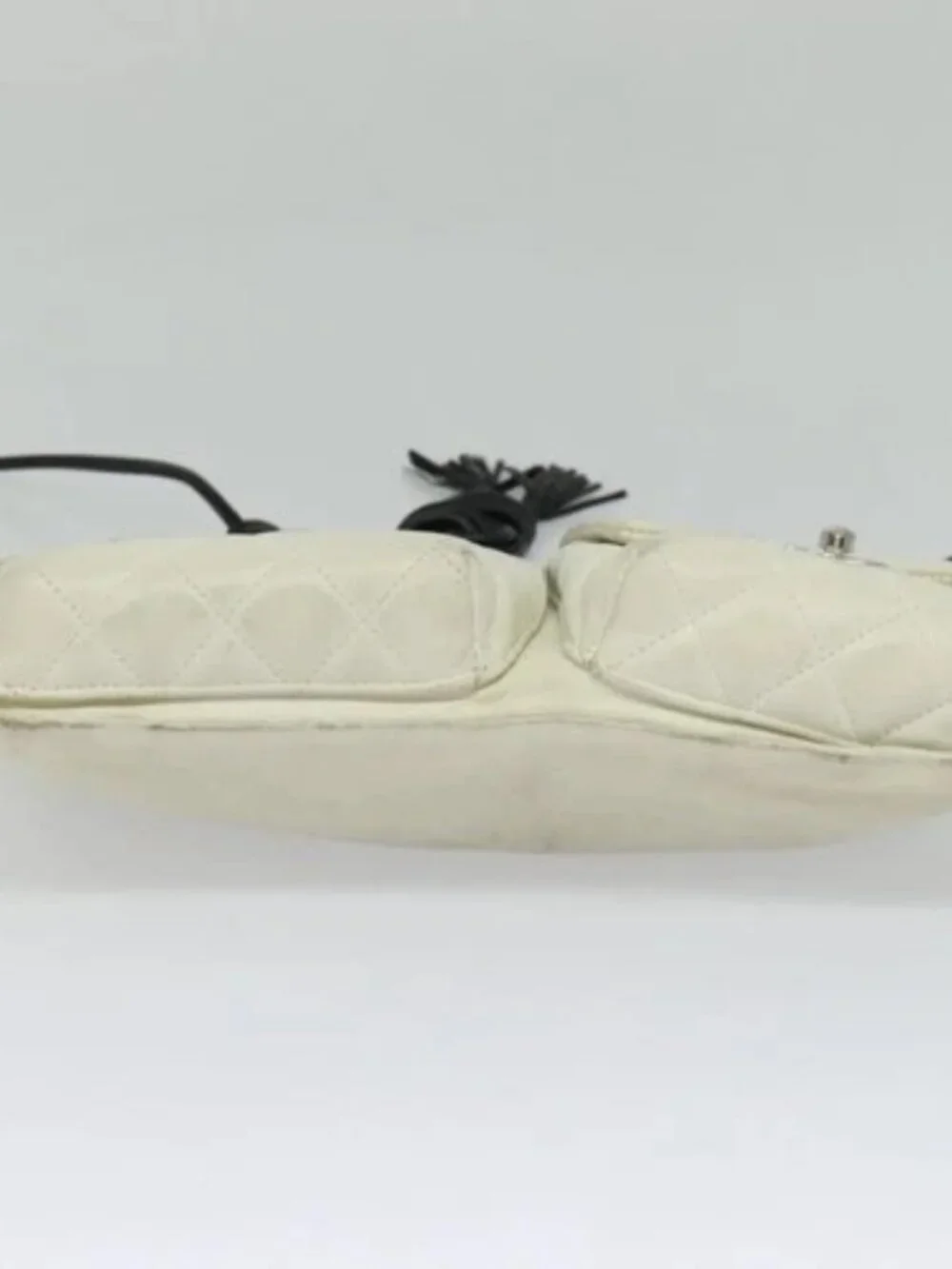 CHANEL Shoulder Bag Lamb Skin White CC Auth BD1411