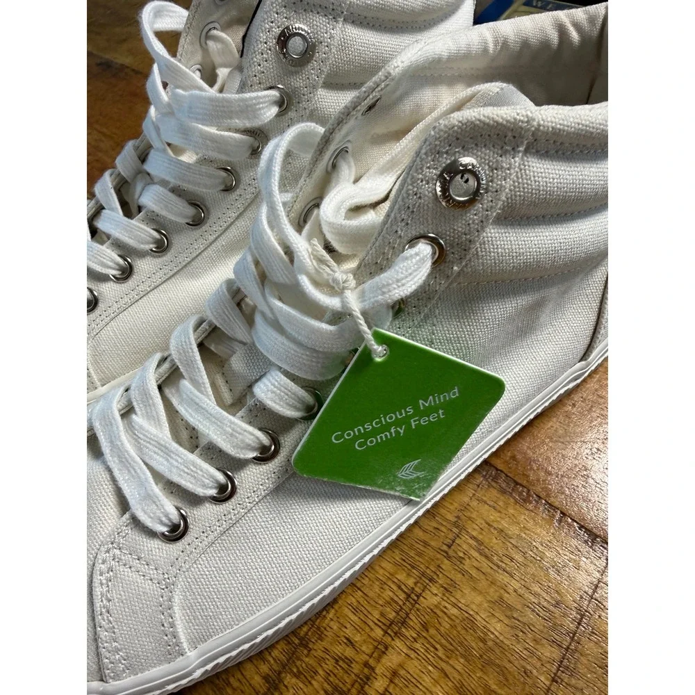 Cariuma OCA High Off-White Canvas Sneakers Mens 8.5 Womens‎ 10 XS 100303W01M