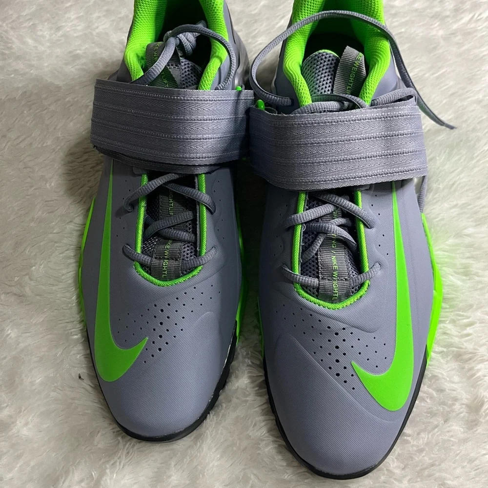 Nike dynamic design