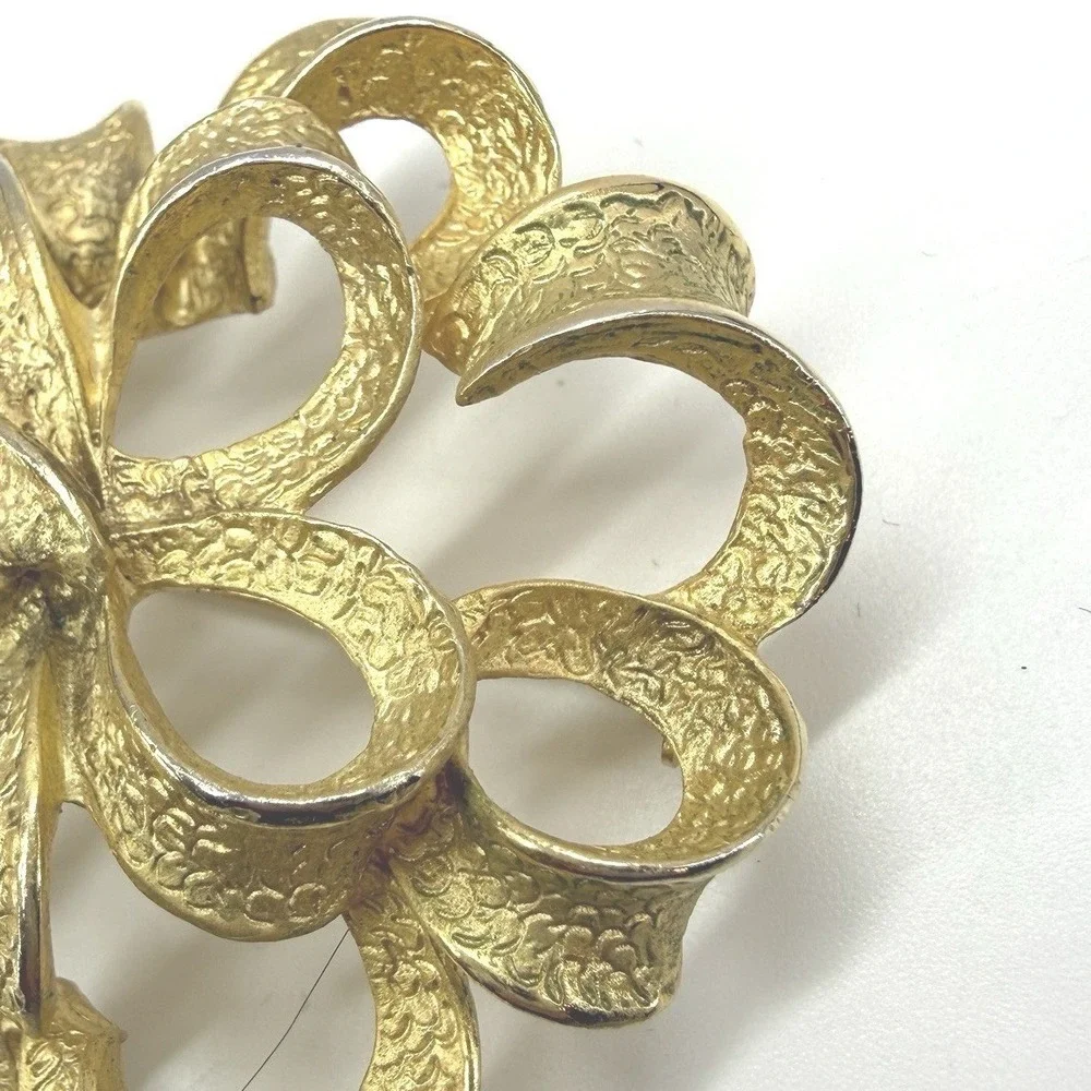 The Unbranded Brand gold beautiful