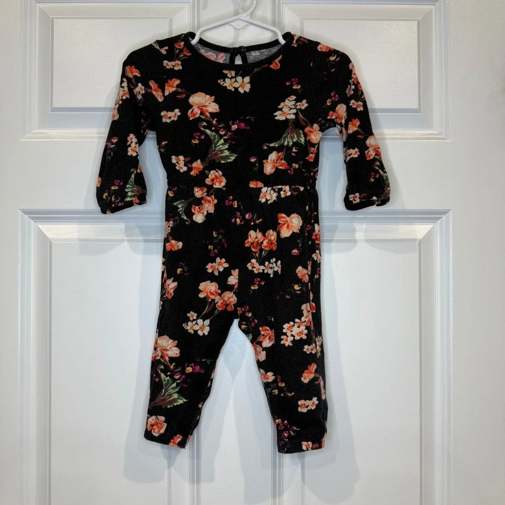Old Navy Black Floral Long Sleeve Jumpsuit Romper Baby‎ Girl Size 6-12 Months