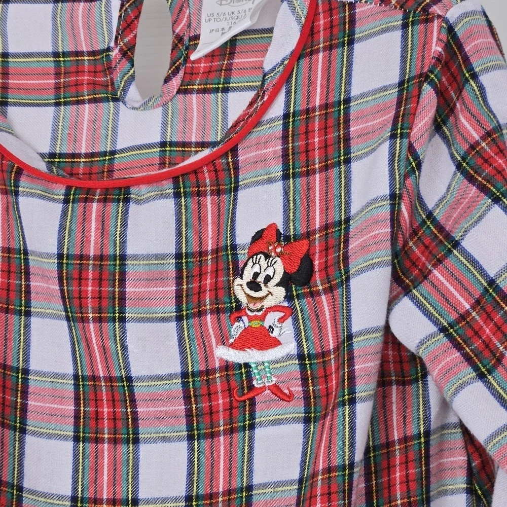Disney holiday girls