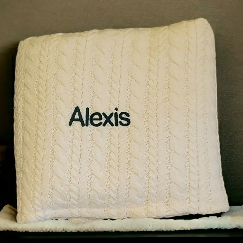 Things Remembered Cream Heavy Cable Knit Sweater Throw - Alexis