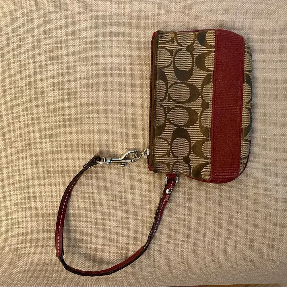Coach coin monogram accenting