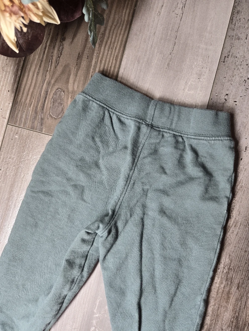 Carters size 12m