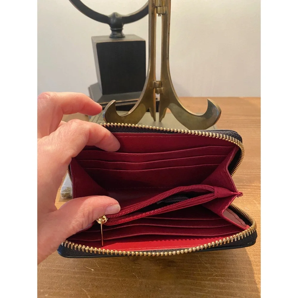 Ellen Tracy Black Zip Around Wallet Gold‎ Tone Hardware