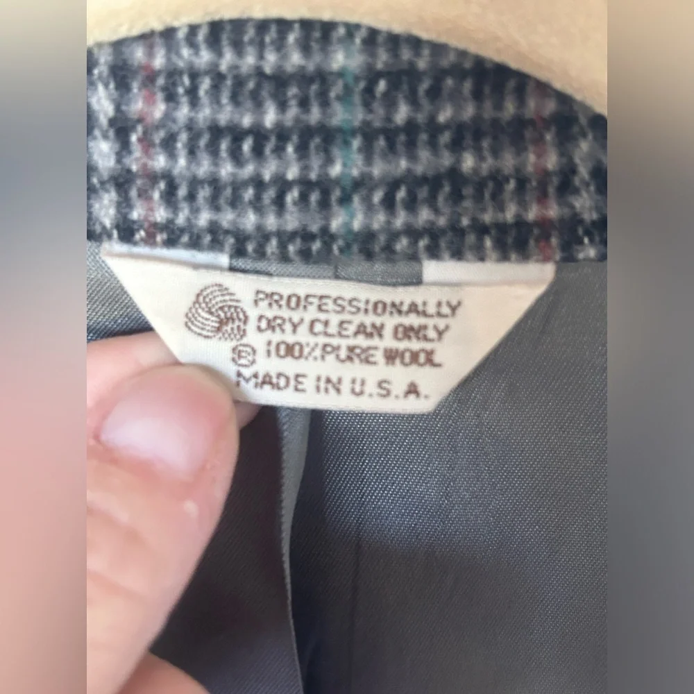 Rich’s gray tweed