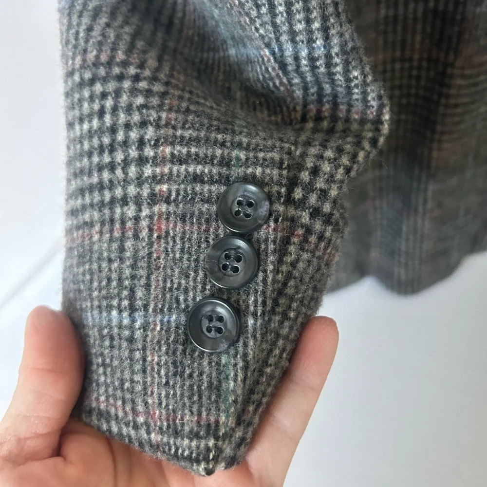 Rich’s gray tweed