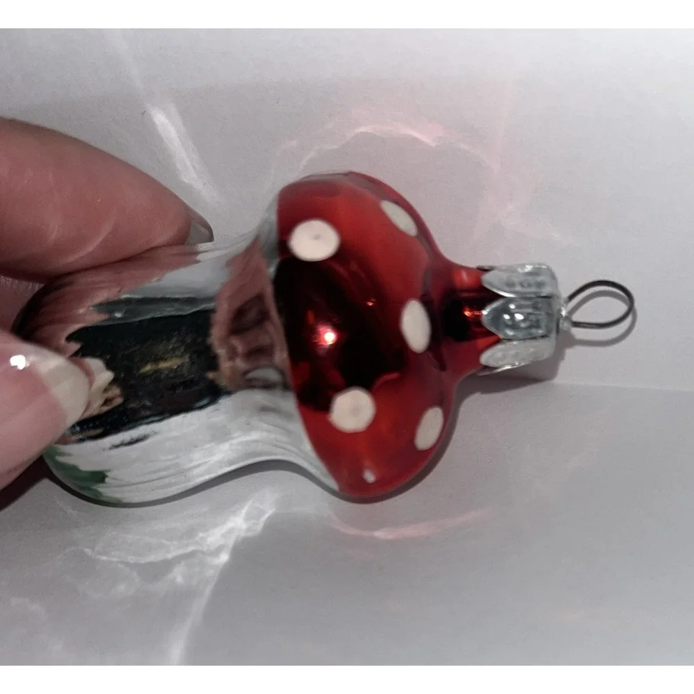 Vintage Red White Polka Dot Mushroom Mercury Blown Glass Christmas Ornament‎