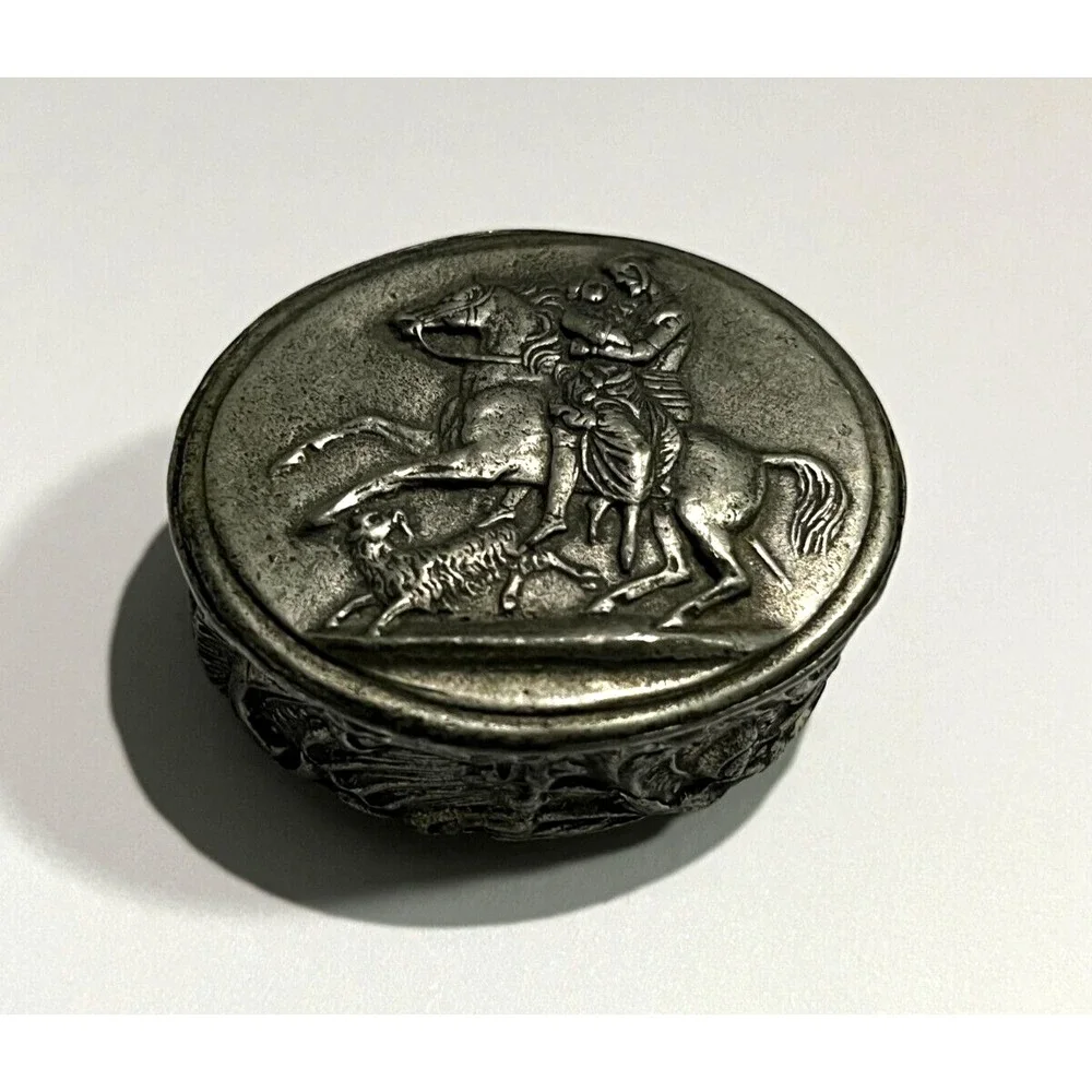 THE BUCKLERS SMALL TRINKET BOX PEWTER‎ METAL DOG HORSE OVAL VELVET LINED