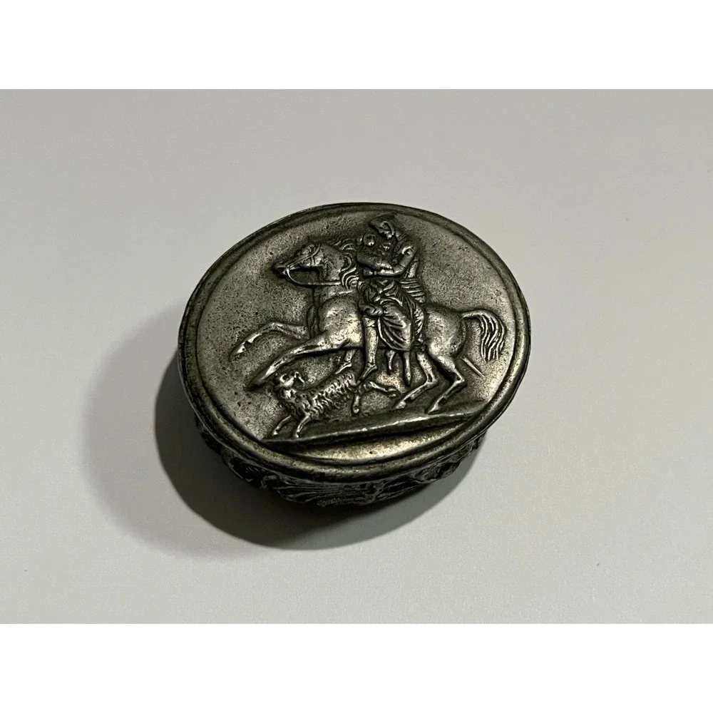 THE BUCKLERS SMALL TRINKET BOX PEWTER‎ METAL DOG HORSE OVAL VELVET LINED