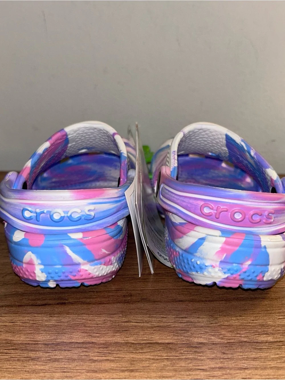 CROCS please see