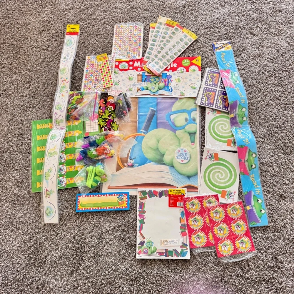 Mr. Wiggle Lover Books Bulletin Board Kit Stickers Classroom Teacher vintage NOS