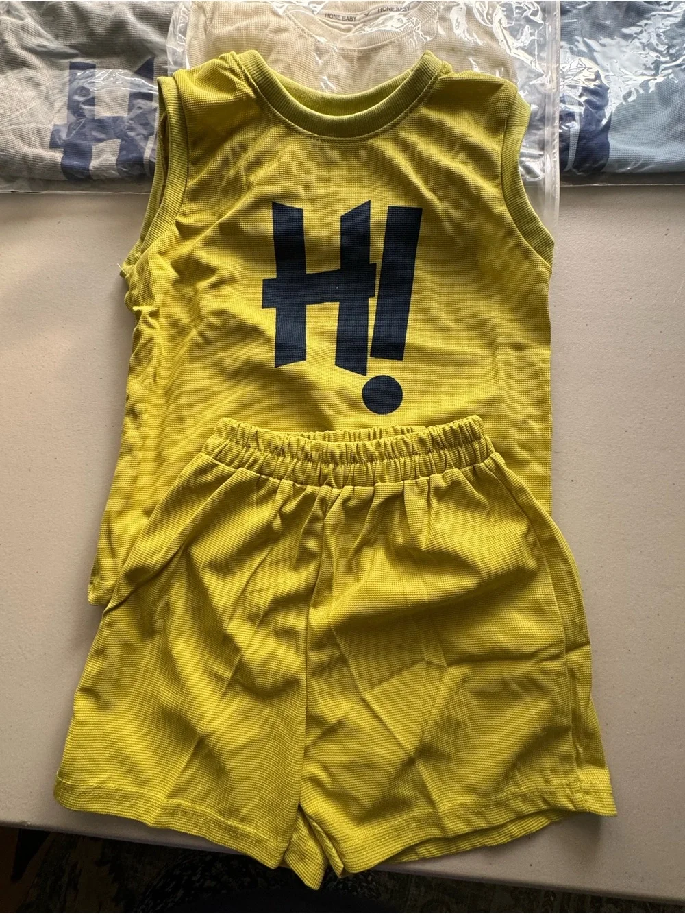 N/A bright yellow