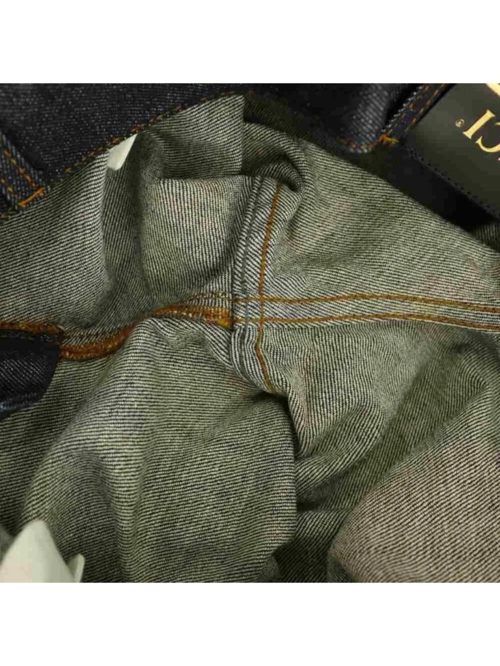 Gucci name 623953
