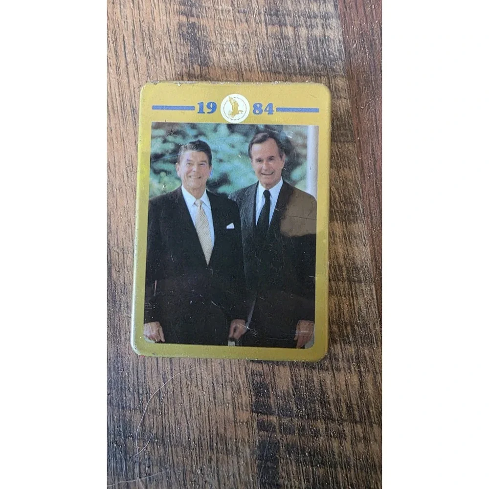 Ronald Reagan and George Bush Large Pin Button In Case‎