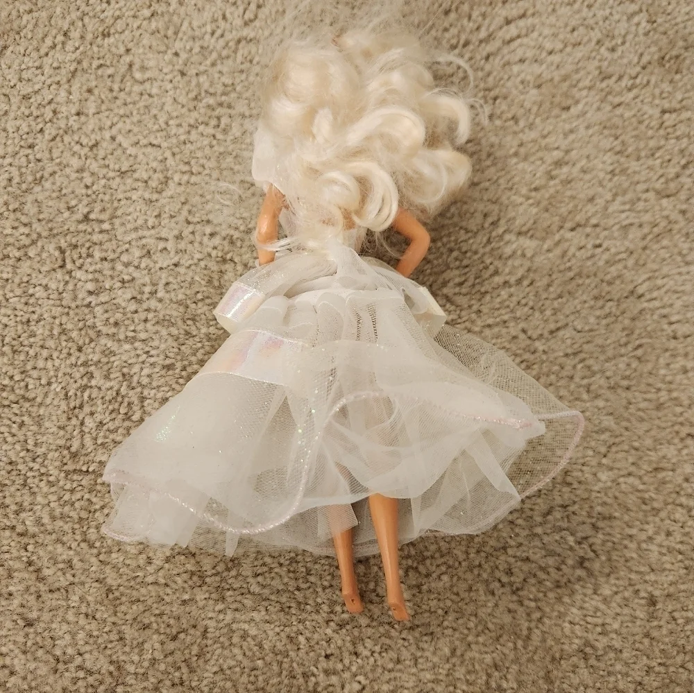N/A barbie doll 1992