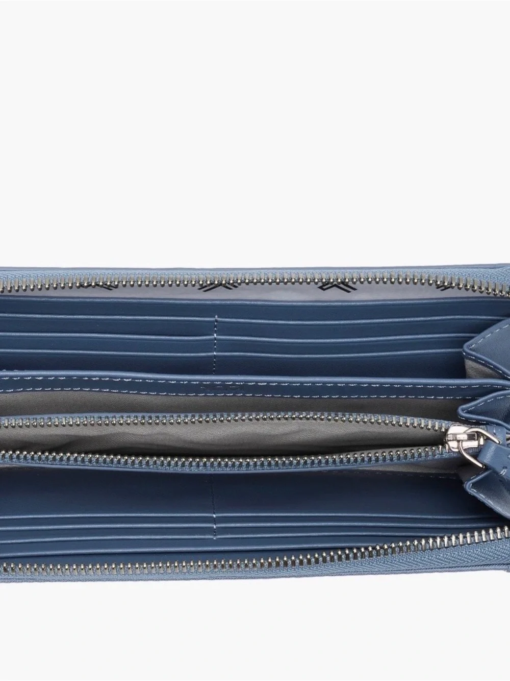 Tumi wallet soft