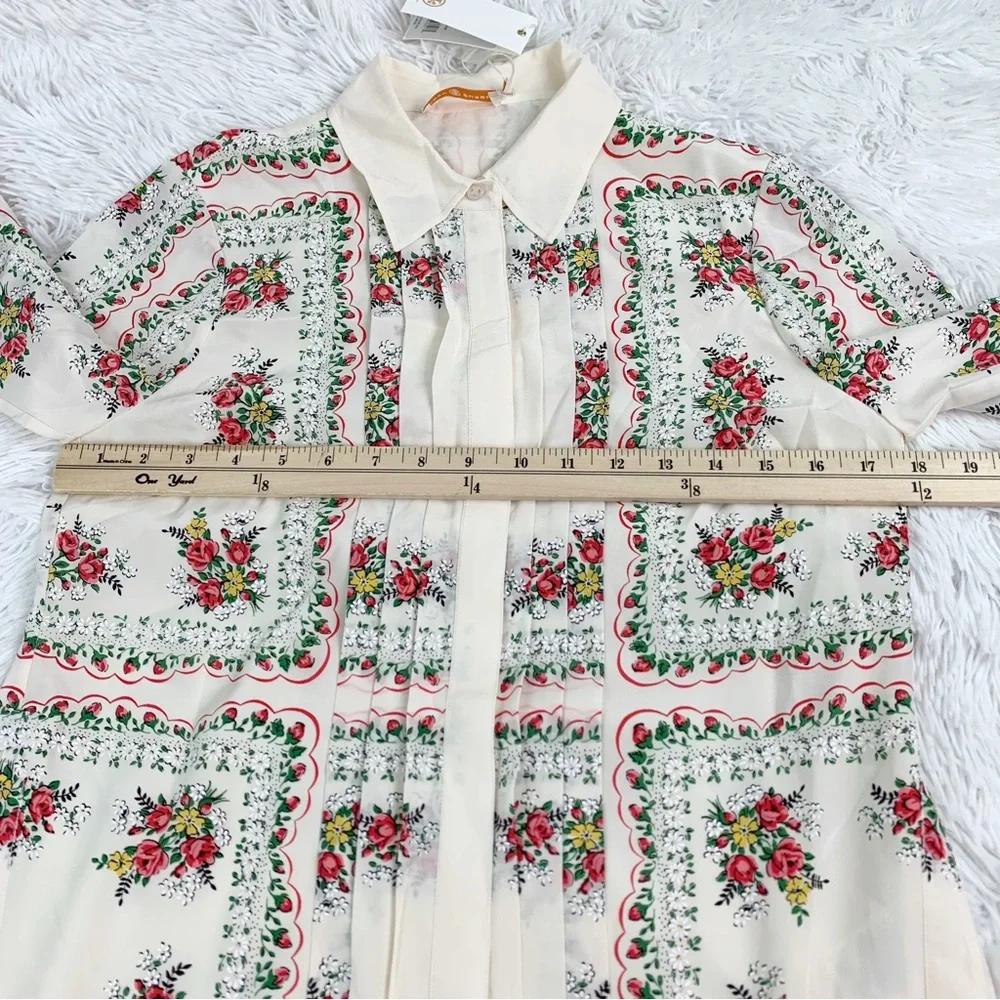 Tory Burch 100% button