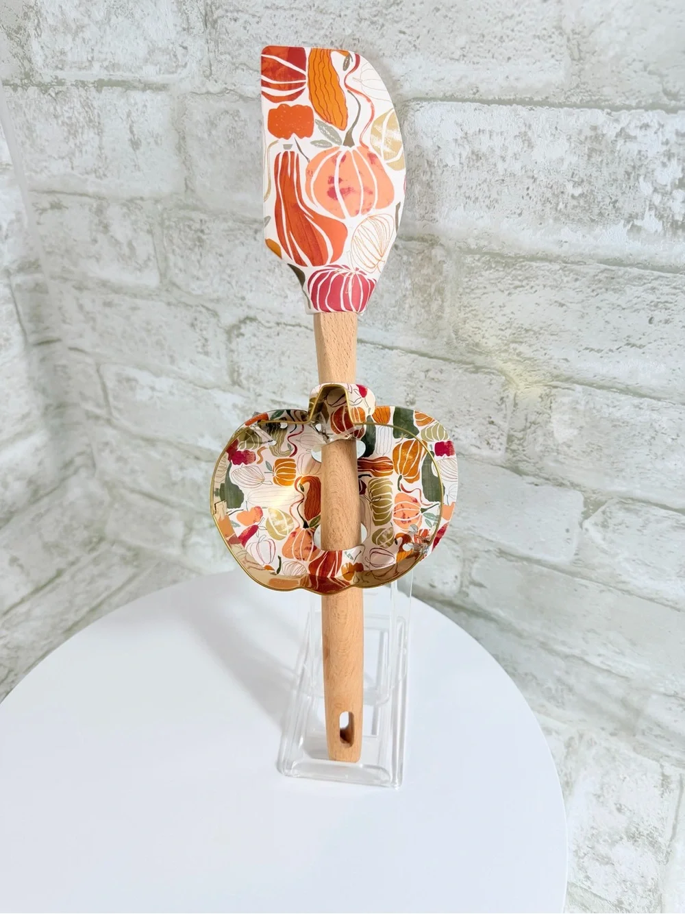 Anthropologie Pumpkin Spatula and Cookie Cutter Set — NWT