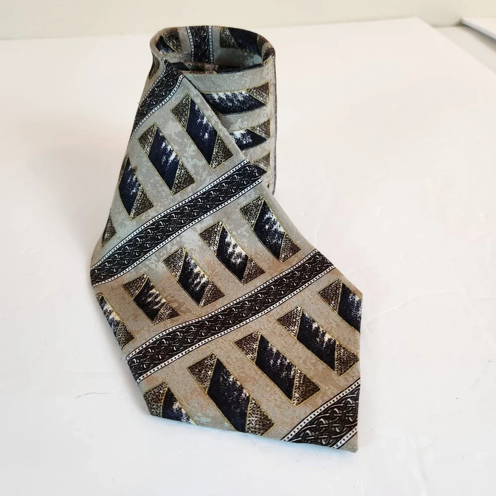 Giorgio Moreschi Mens Silk Tie Geometric Designed In Italy Art‎ Modern Necktie