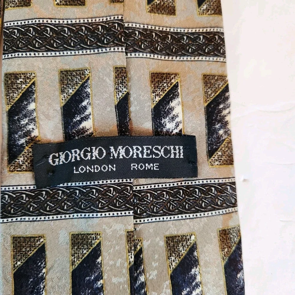 Giorgio Moreschi photos business