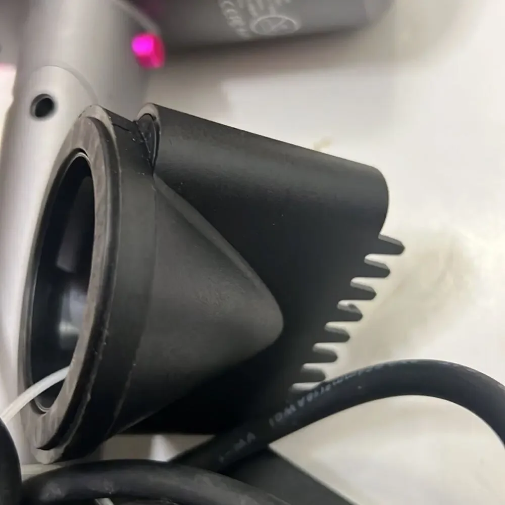 IONIC OLV HAIR DRYER‎